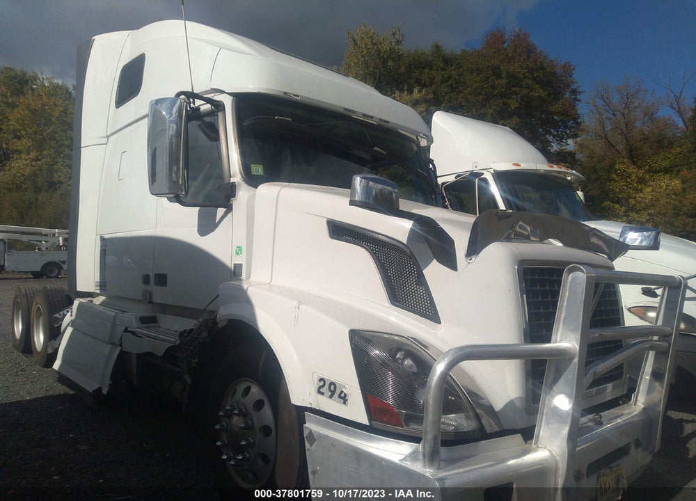 2015 VOLVO VN VNL VIN: 4V4NC9EH1FN917528