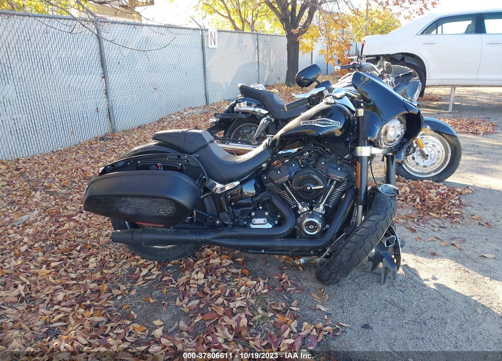 2018 HARLEY-DAVIDSON FLSB / SPORT GLIDE VIN: 1HD1YMJ65JC031847