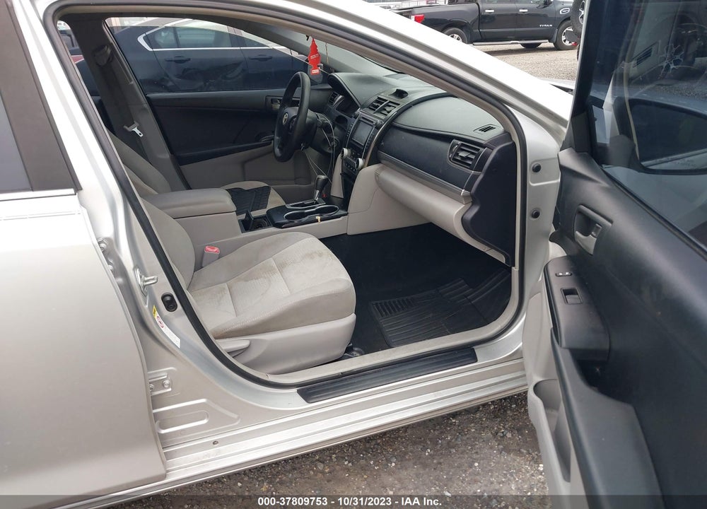 2012 TOYOTA CAMRY LE VIN: 4T4BF1FK2CR198195