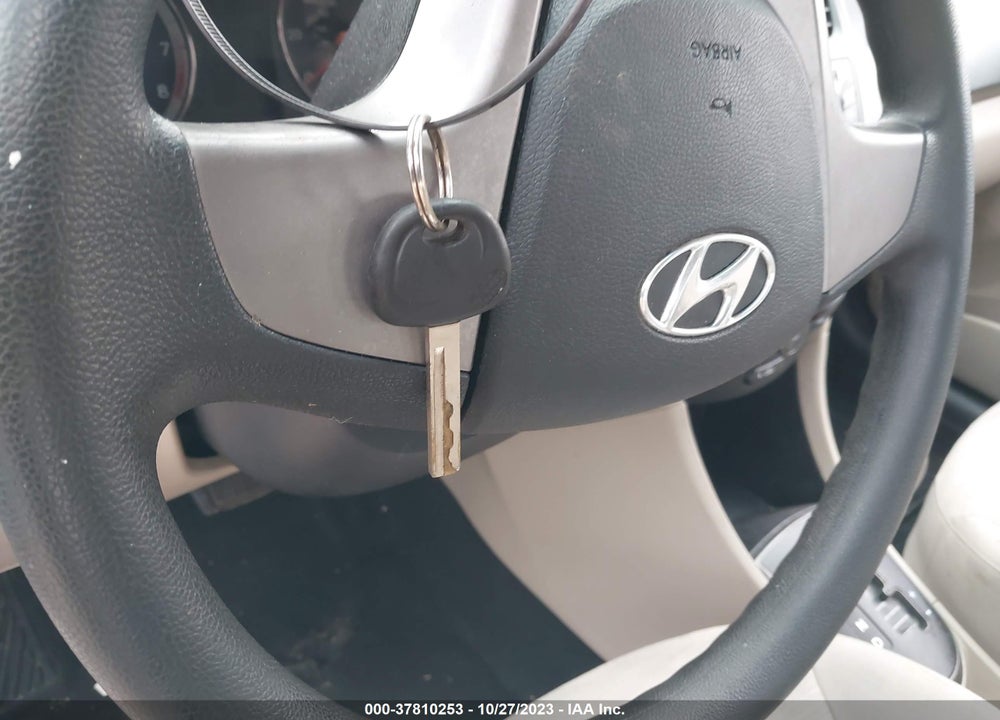 2017 HYUNDAI ACCENT SE VIN: KMHCT4AE9HU190323