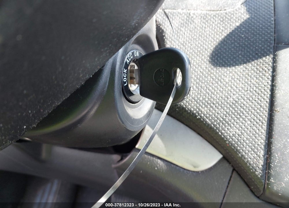 2011 CHEVROLET AVEO VIN: KL1TD5DE3BB152163