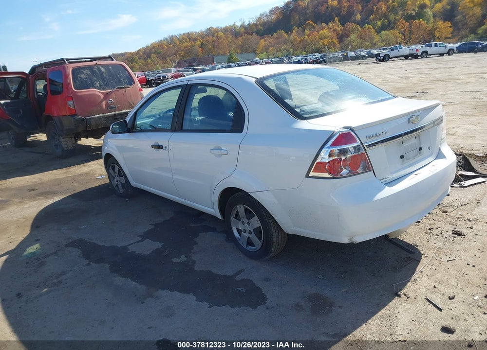 2011 CHEVROLET AVEO VIN: KL1TD5DE3BB152163