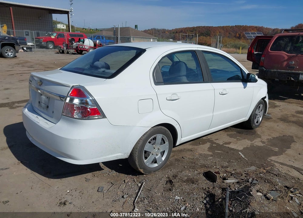 2011 CHEVROLET AVEO VIN: KL1TD5DE3BB152163