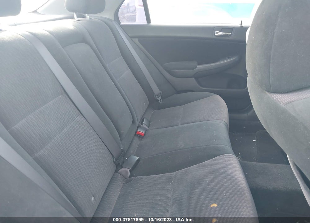 2005 HONDA ACCORD 2.4 LX VIN: 1HGCM56435A019167