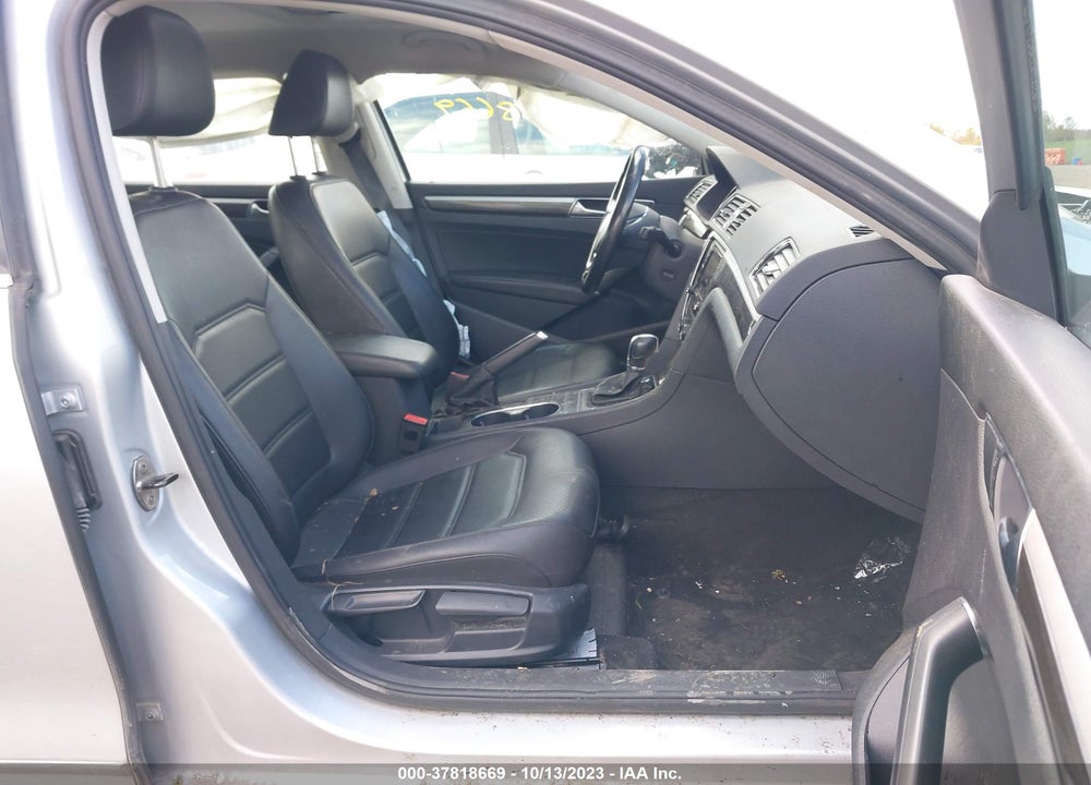 2017 VOLKSWAGEN PASSAT 1.8T SE VIN: 1VWBT7A30HC023027