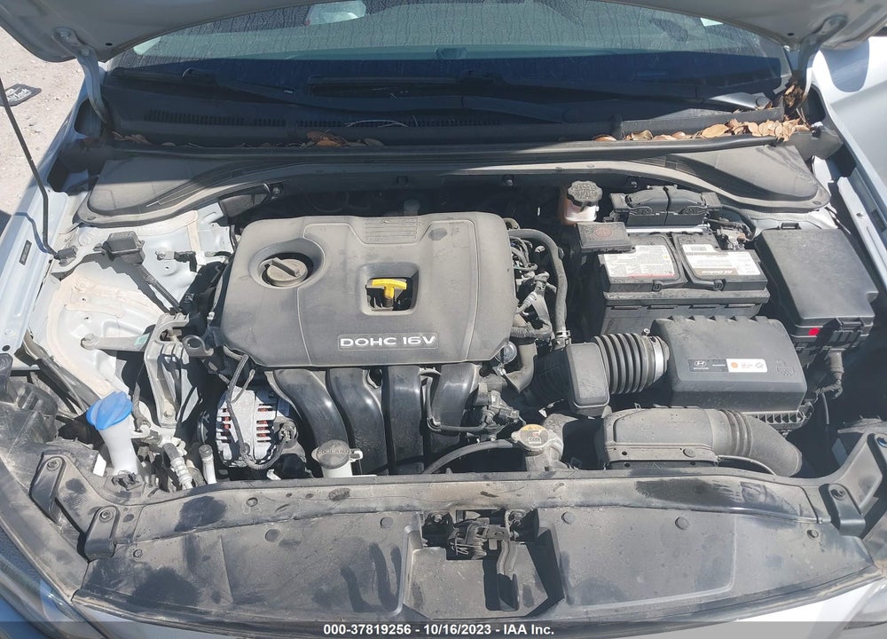 2018 HYUNDAI ELANTRA SEL VIN: 5NPD84LF5JH353985