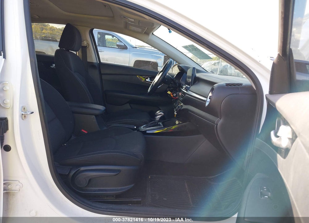 2019 KIA FORTE S VIN: 3KPF34AD3KE012891