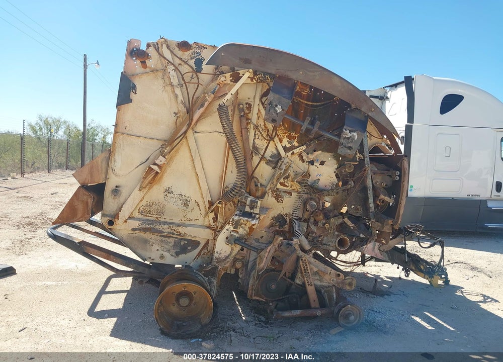 2023 NEW HOLLAND 560 VIN: HBJRB560ENN209134