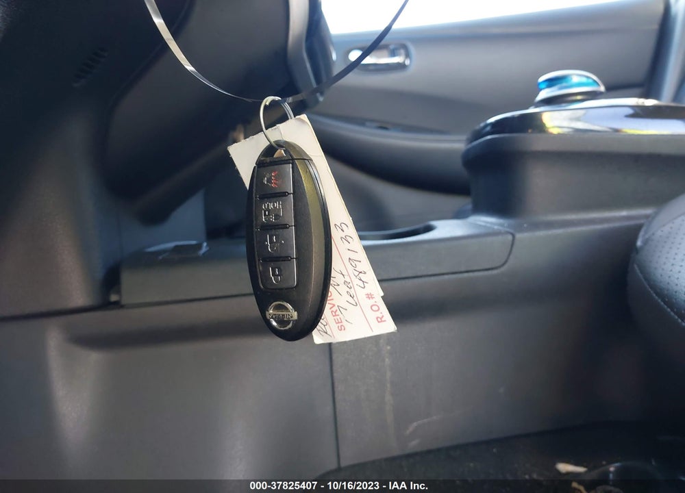 2017 NISSAN LEAF SL VIN: 1N4BZ0CP4HC311468