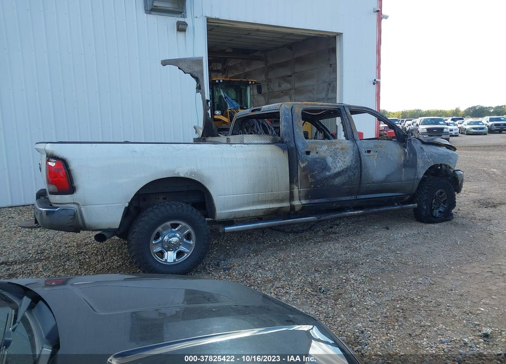 2014 RAM 2500 TRADESMAN VIN: 3C6UR5HL7EG189629