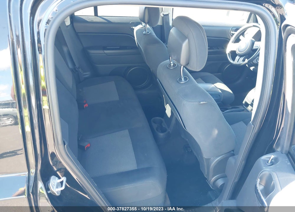 2014 JEEP PATRIOT LATITUDE VIN: 1C4NJRFB9ED892815