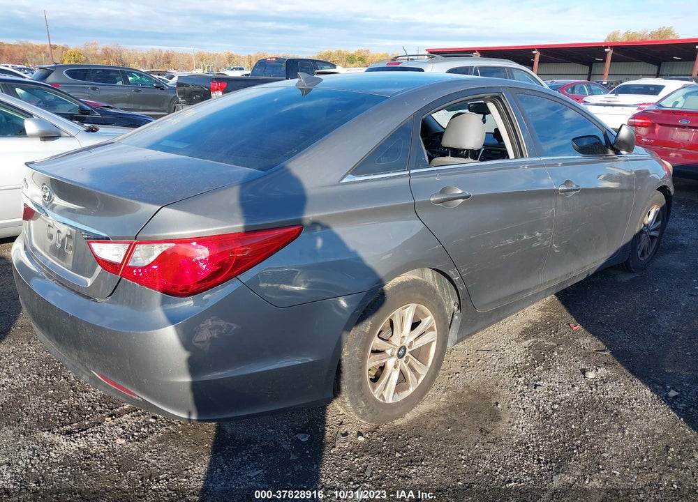 2013 HYUNDAI SONATA GLS VIN: 5NPEB4ACXDH724979