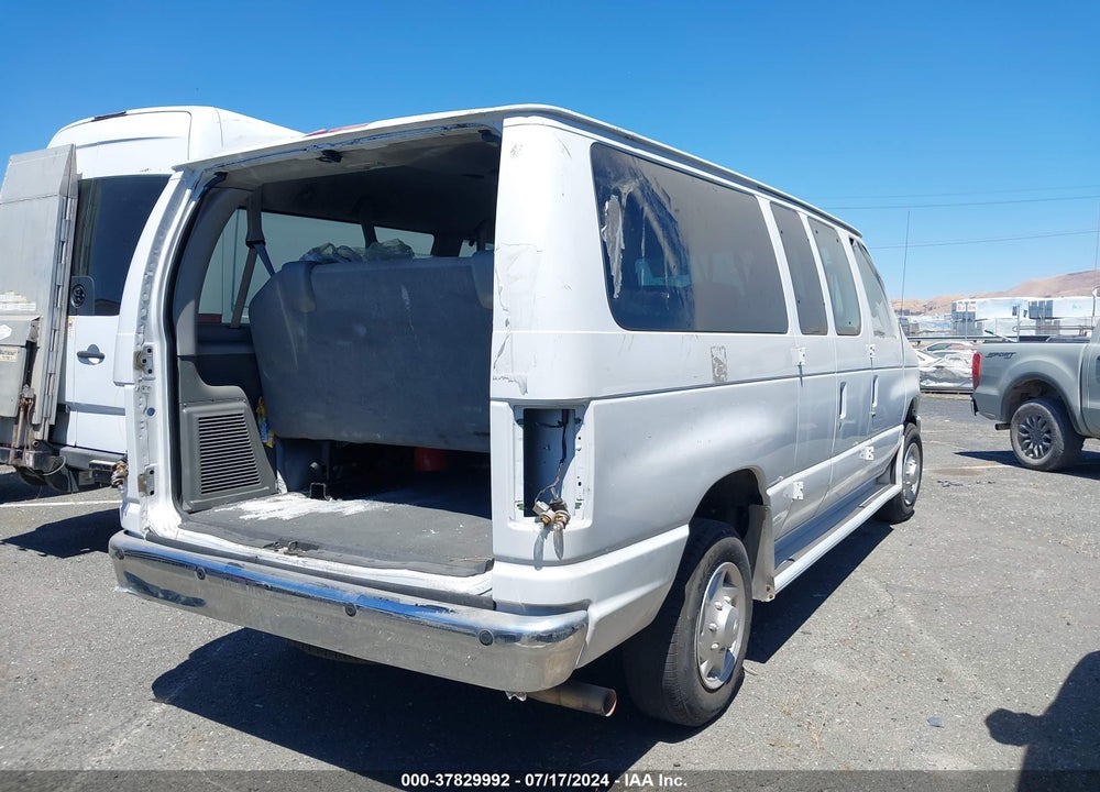 2010 FORD E-350 SUPER DUTY XLT/XL VIN: 1FBNE3BL4ADA81986