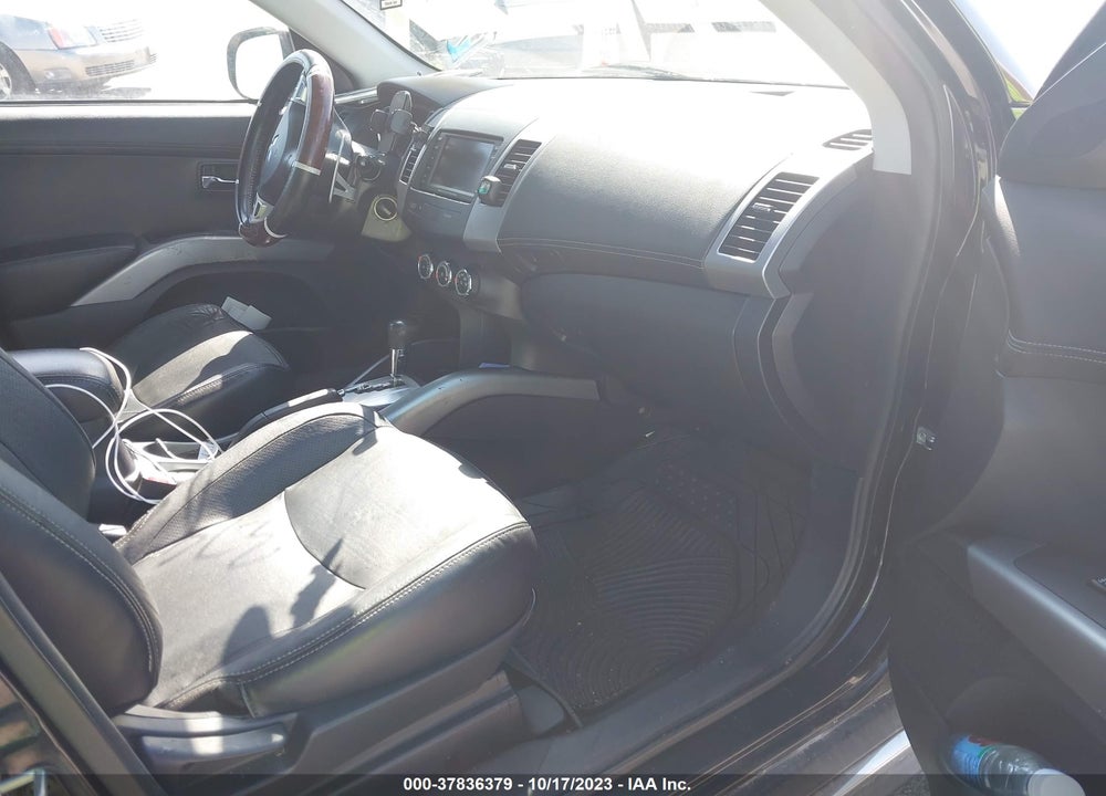 2010 MITSUBISHI OUTLANDER XLS VIN: JA4JT4AX6AZ019013