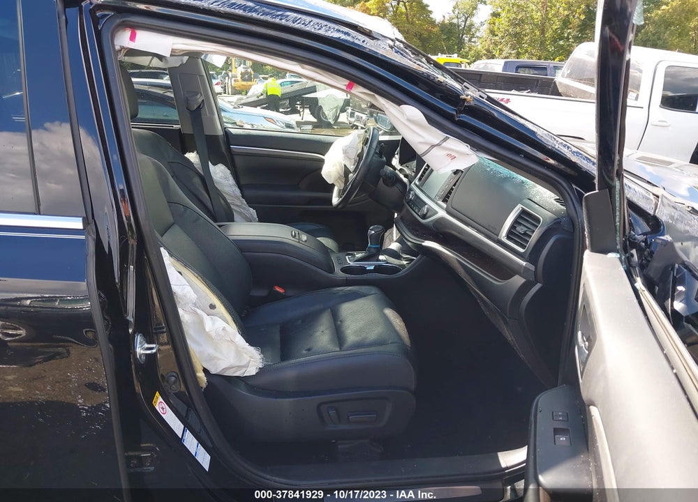 2019 TOYOTA HIGHLANDER LIMITED VIN: 5TDDZRFH0KS712565