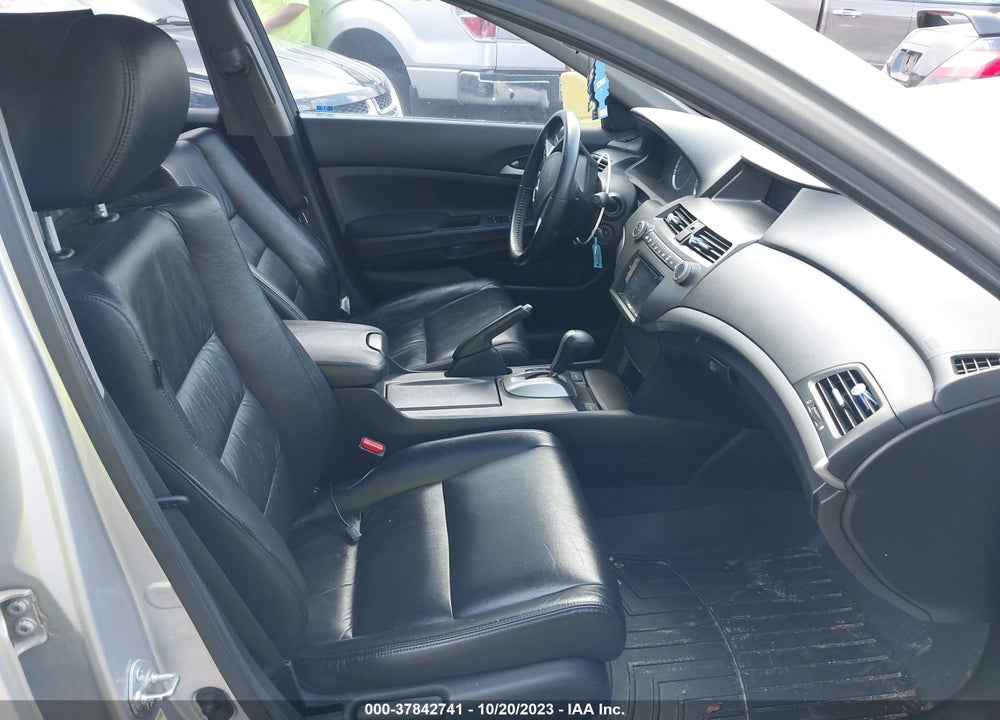 2011 HONDA ACCORD 2.4 SE VIN: 1HGCP2F65BA038936
