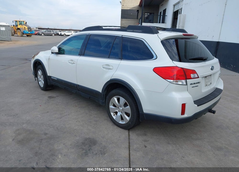 2011 SUBARU OUTBACK VIN: 4S4BRDLC1B2373918