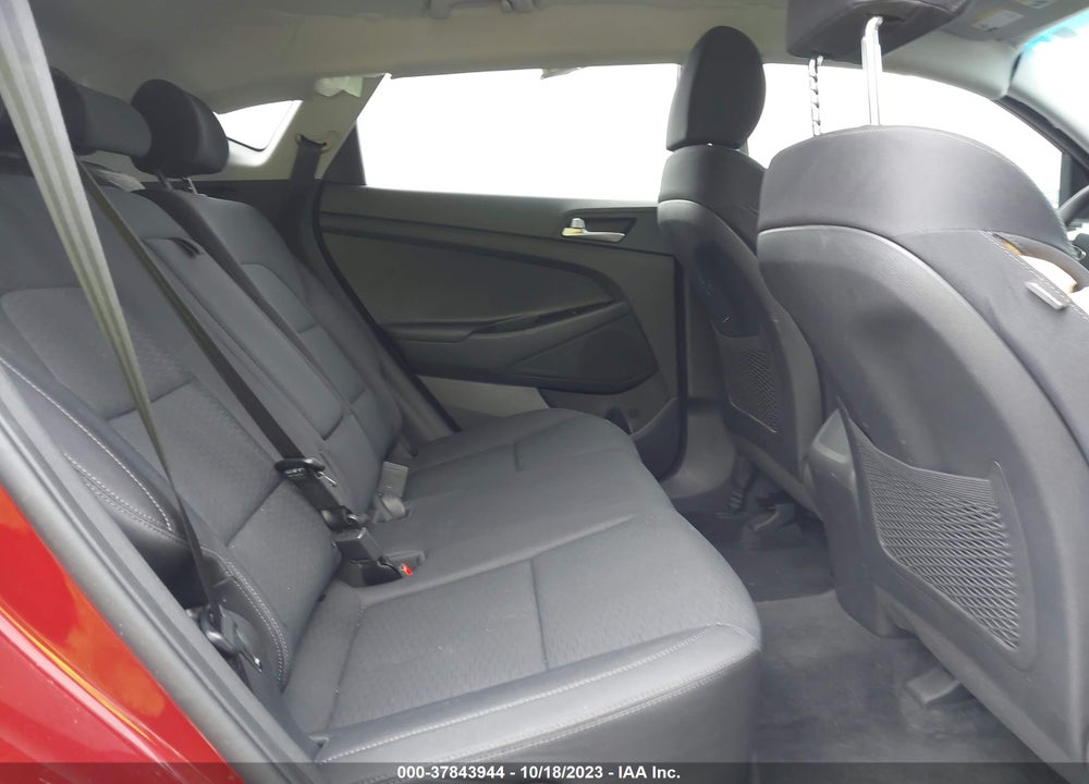 2019 HYUNDAI TUCSON SE VIN: KM8J23A49KU931590