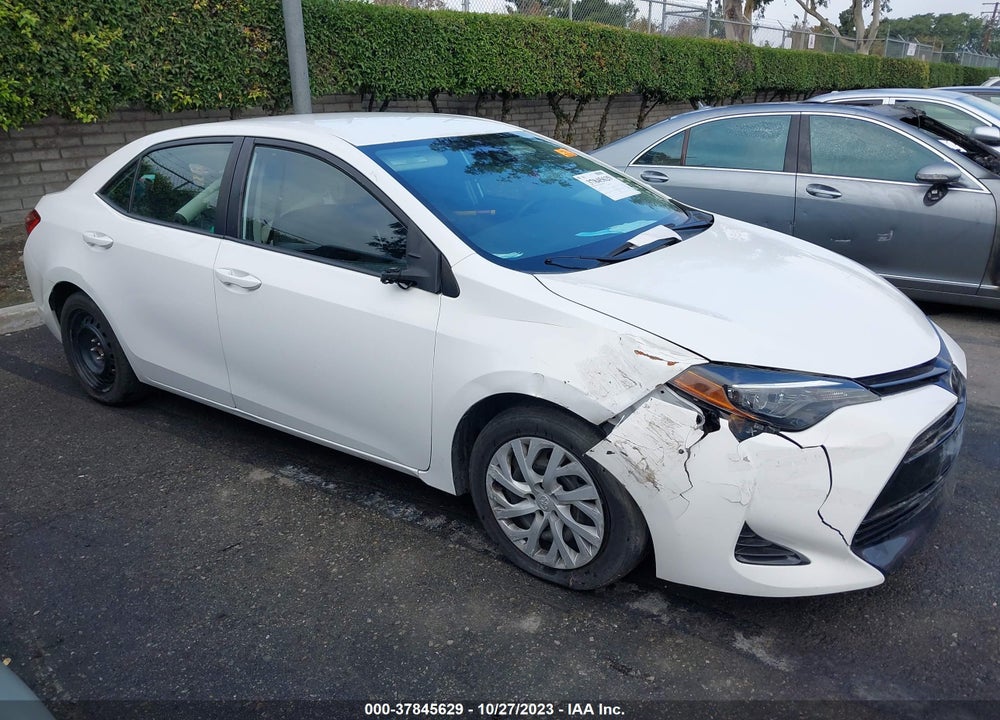 2018 TOYOTA COROLLA LE VIN: 2T1BURHE6JC109135