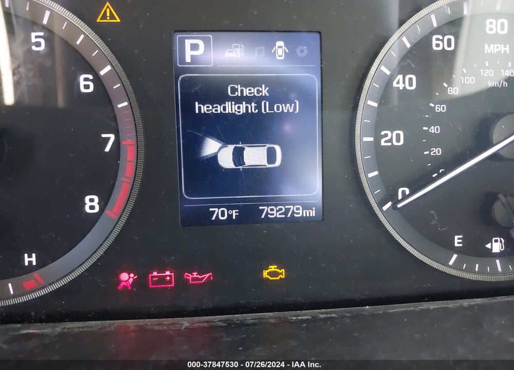 2017 HYUNDAI SONATA VIN: 5NPE24AFXHH515192