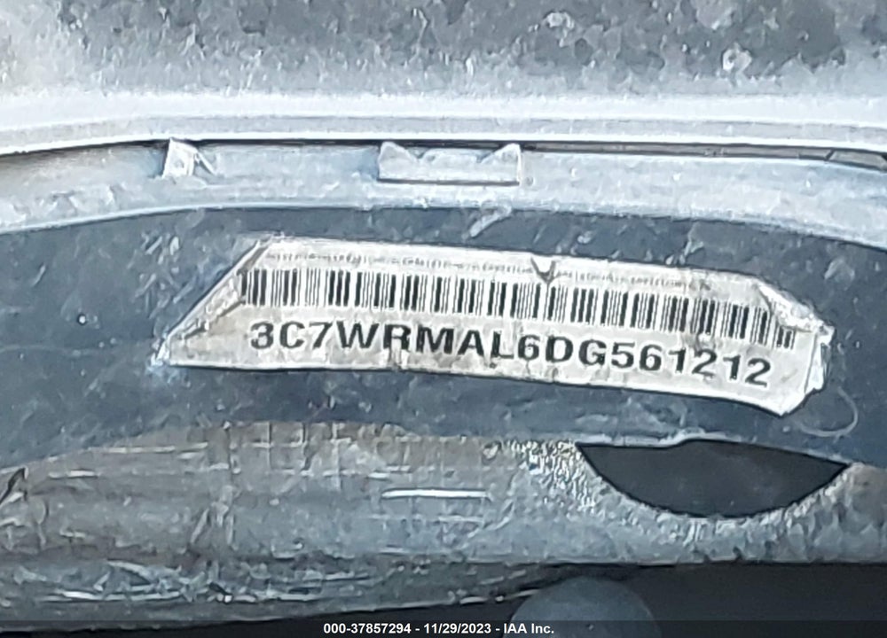 2013 RAM 5500 CHASSIS TRADESMAN/SLT VIN: 3C7WRMAL6DG561212