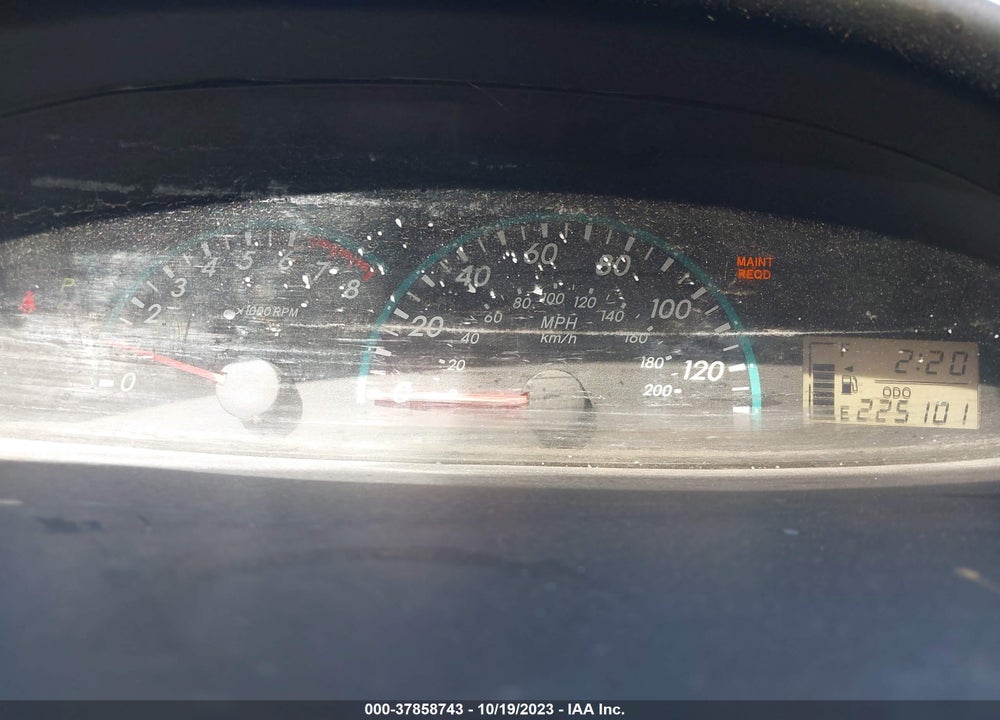 2010 TOYOTA YARIS VIN: JTDBT4K35A1372654