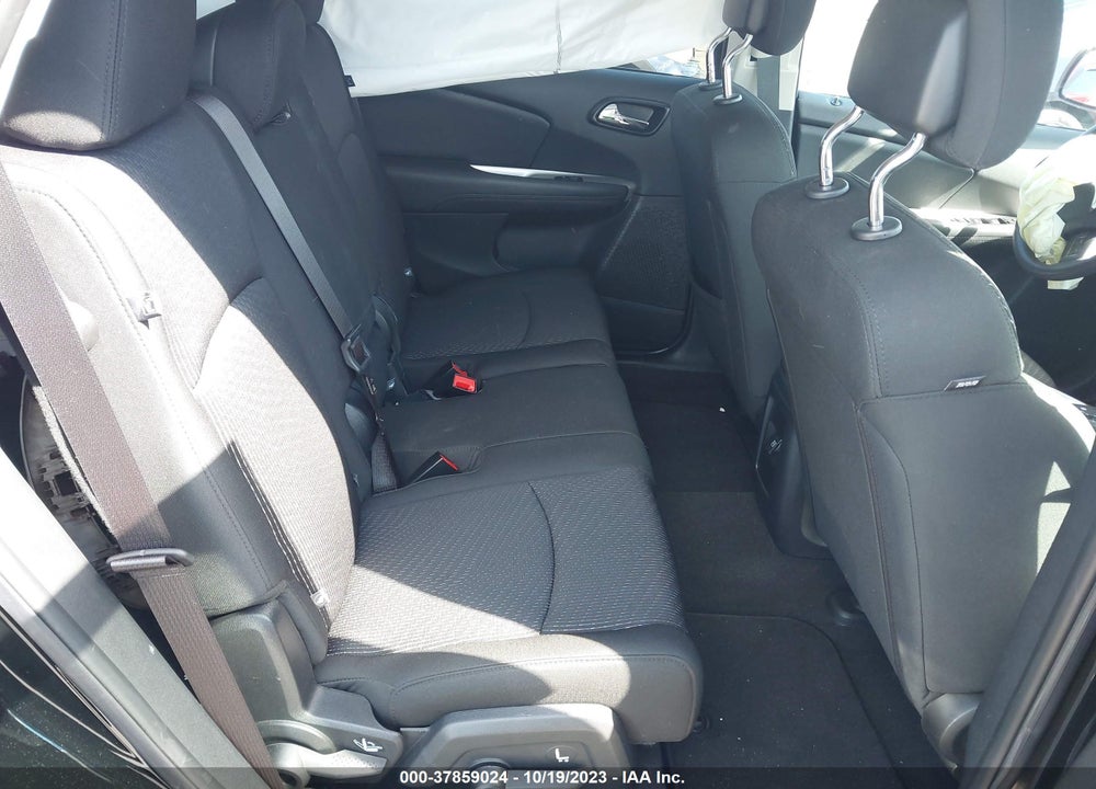 2019 DODGE JOURNEY SE VIN: 3C4PDCBGXKT815682