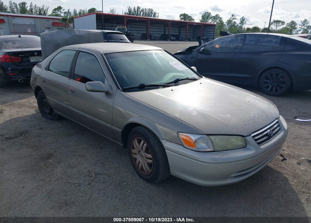2001 TOYOTA CAMRY LE VIN: 4T1BG22K11U050037