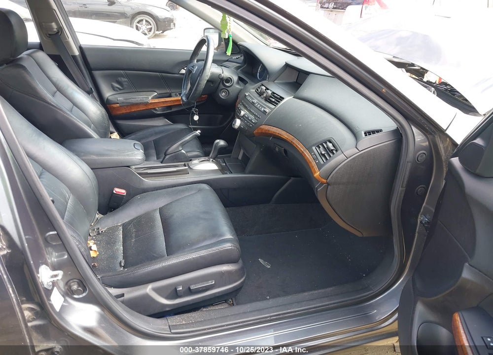 2011 HONDA ACCORD 2.4 EX-L VIN: 1HGCP2F83BA142343