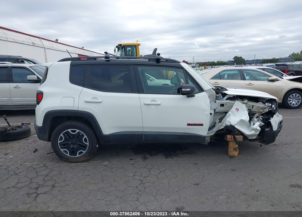 2015 JEEP RENEGADE TRAILHAWK VIN: ZACCJBCT6FPC14697