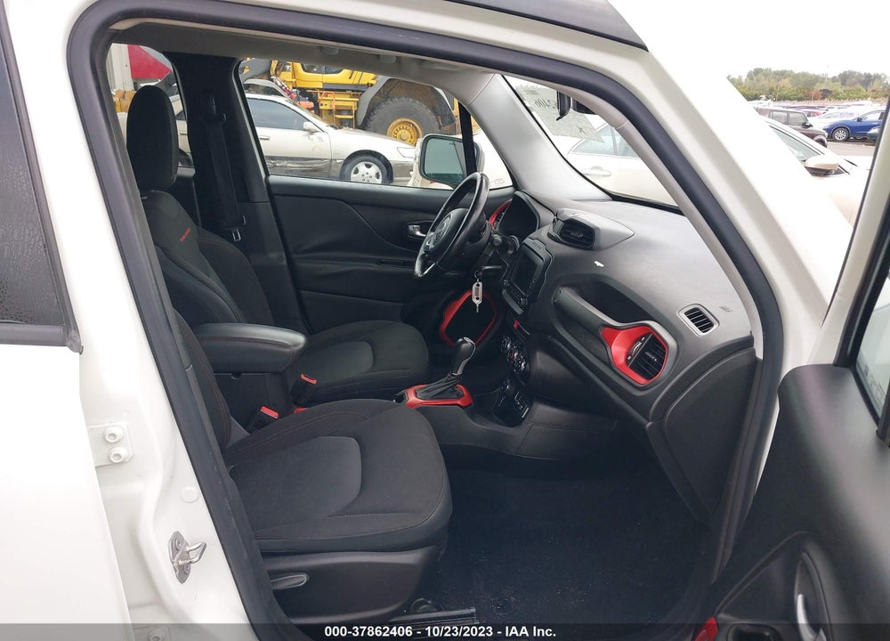 2015 JEEP RENEGADE TRAILHAWK VIN: ZACCJBCT6FPC14697