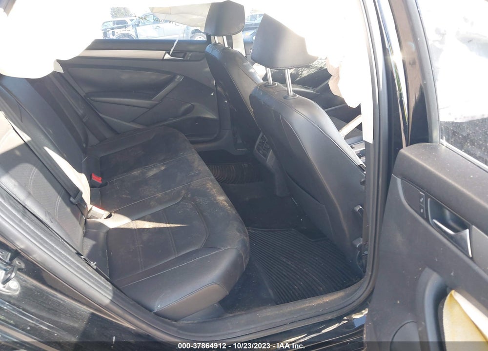 2014 VOLKSWAGEN PASSAT 2.0L TDI SE VIN: 1VWBN7A3XEC058874