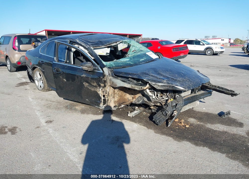 2014 VOLKSWAGEN PASSAT 2.0L TDI SE VIN: 1VWBN7A3XEC058874