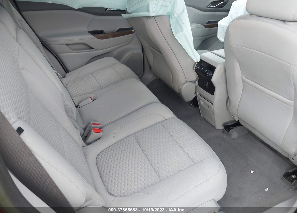 2018 GMC ACADIA SLE-1 VIN: 1GKKNKLA4JZ243970
