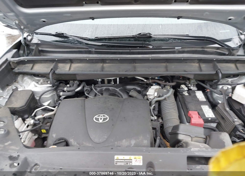 2021 TOYOTA HIGHLANDER XLE VIN: 5TDGZRBHXMS534444