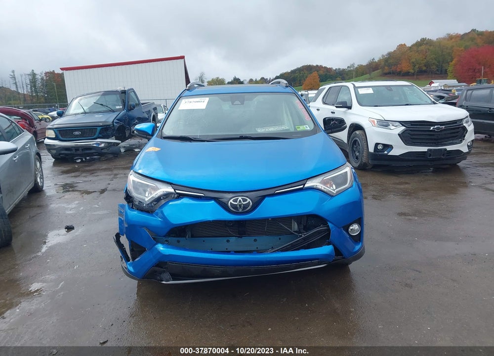 2018 TOYOTA RAV4 XLE VIN: JTMRFREV3JJ740636