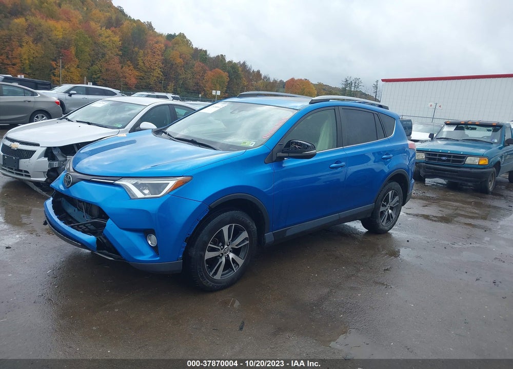 2018 TOYOTA RAV4 XLE VIN: JTMRFREV3JJ740636