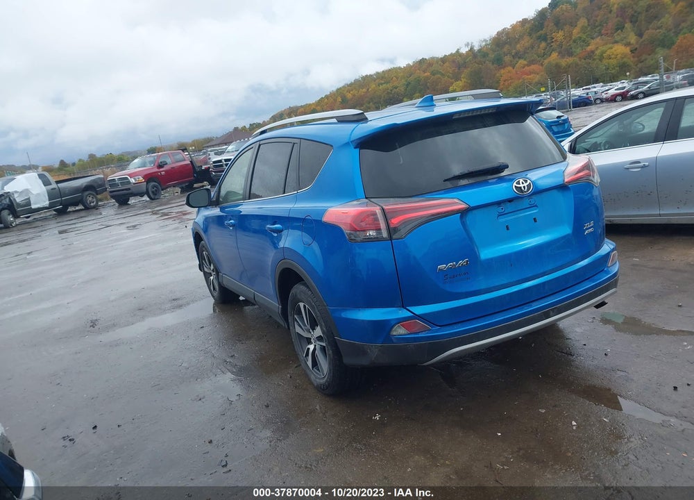 2018 TOYOTA RAV4 XLE VIN: JTMRFREV3JJ740636