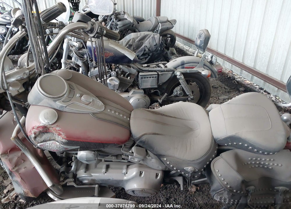 2013 HARLEY-DAVIDSON FLSTC HERITAGE SOFTAIL CLASSIC VIN: 1HD1BWV12DB013490