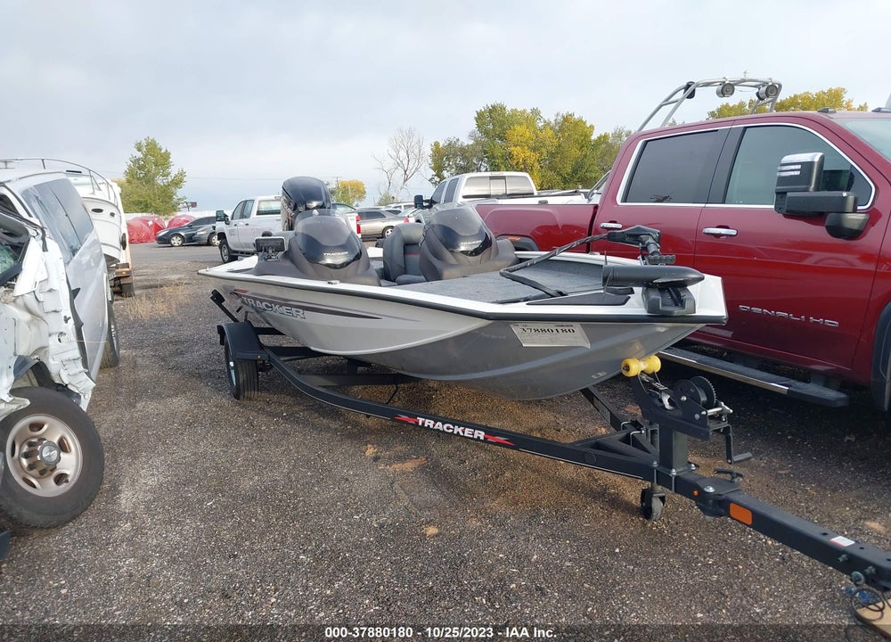 2023 TRACKER OTHER VIN: BUJ65172H223