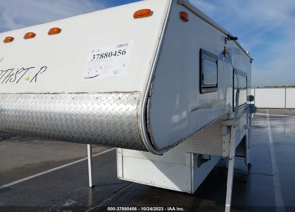 2010 NORTH STAR FREEDOM VIN: 1W9TC300XAW027620