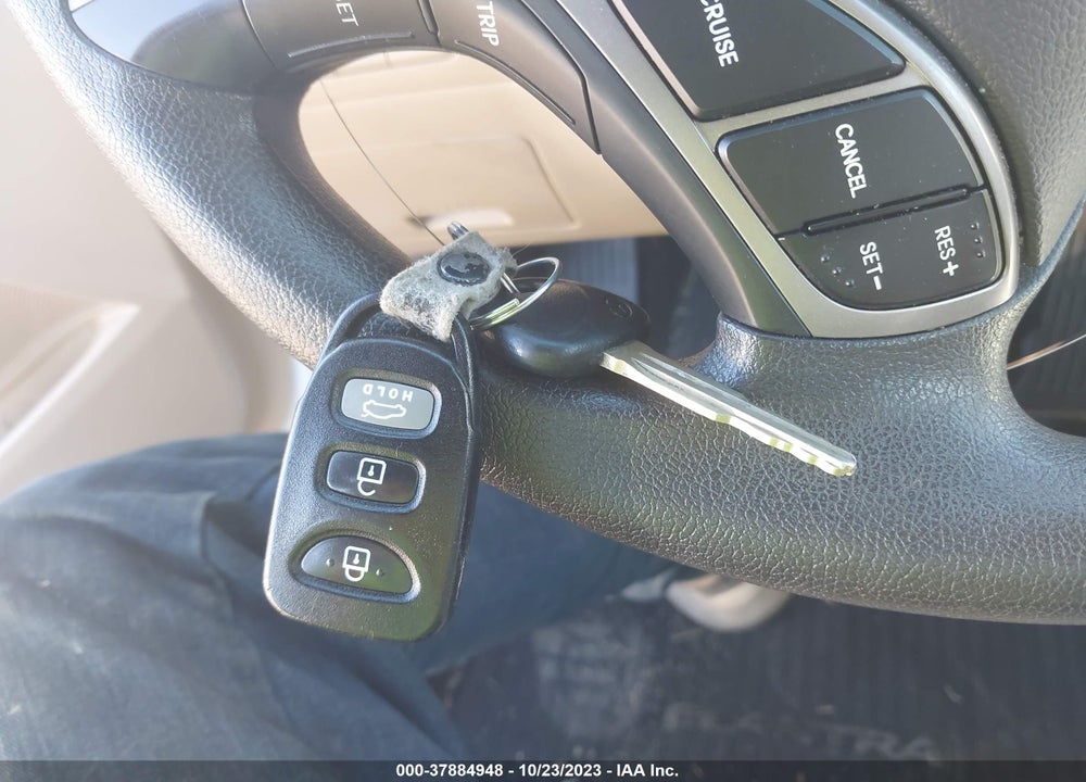 2013 HYUNDAI ELANTRA GLS VIN: 5NPDH4AE4DH295527