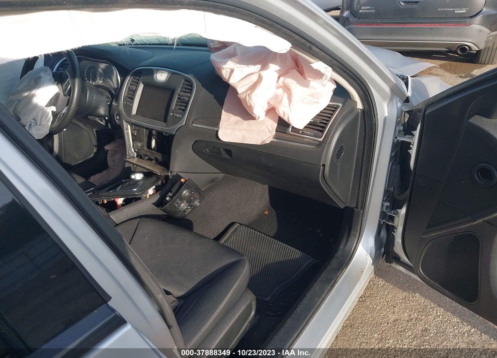 2020 CHRYSLER 300 TOURING VIN: 2C3CCAAG4LH128252