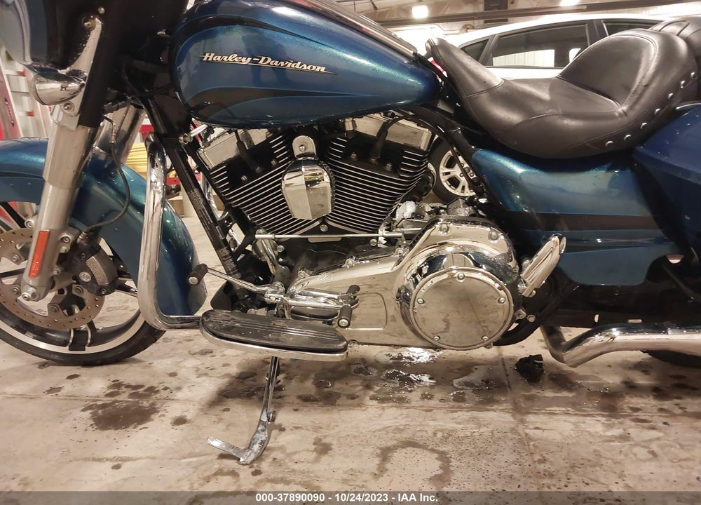 2014 HARLEY-DAVIDSON FLHX STREET GLIDE VIN: 1HD1KBM19EB701451