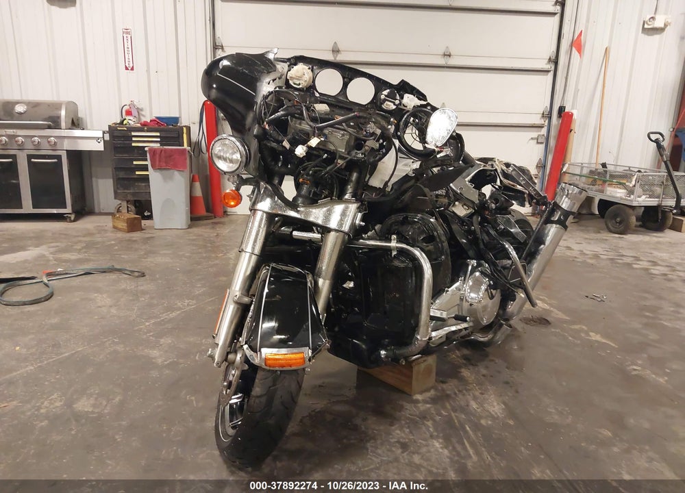 2014 HARLEY-DAVIDSON FLHTK ELECTRA GLIDE ULTRA LTD VIN: 1HD1KEL11EB686415