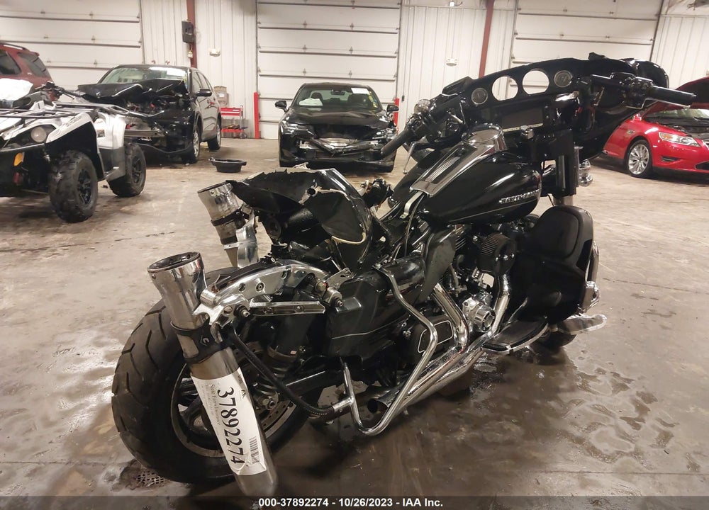 2014 HARLEY-DAVIDSON FLHTK ELECTRA GLIDE ULTRA LTD VIN: 1HD1KEL11EB686415