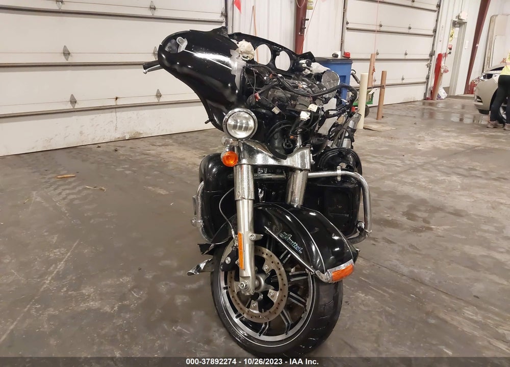 2014 HARLEY-DAVIDSON FLHTK ELECTRA GLIDE ULTRA LTD VIN: 1HD1KEL11EB686415