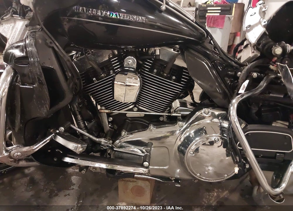 2014 HARLEY-DAVIDSON FLHTK ELECTRA GLIDE ULTRA LTD VIN: 1HD1KEL11EB686415