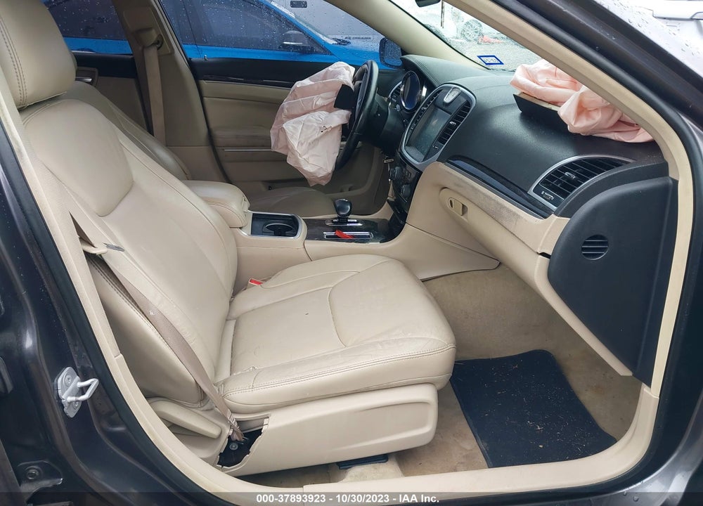 2014 CHRYSLER 300 VIN: 2C3CCAAG1EH156805