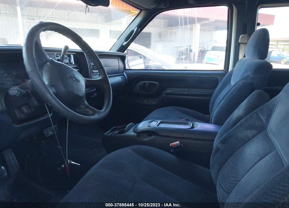 1998 CHEVROLET K1500 FLEETSIDE VIN: 1GCEK19R3WR125697